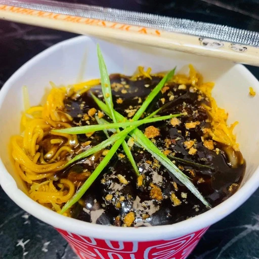 Fried noodles plain