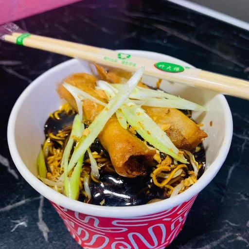 fried noodles w/ shanghai 