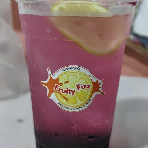 Fruity fizz (fruit soda) & Fruit Tea (with Black tea)